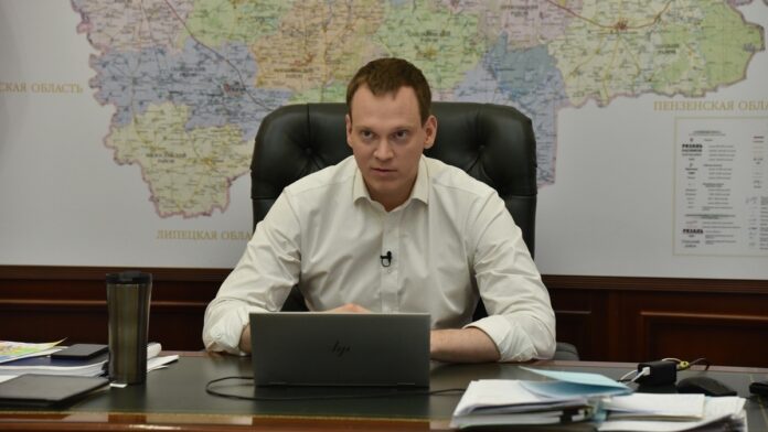 Малков с картой