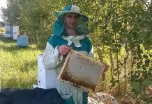Житель села Пет будет развивать пасеку благодаря социальному контракту
